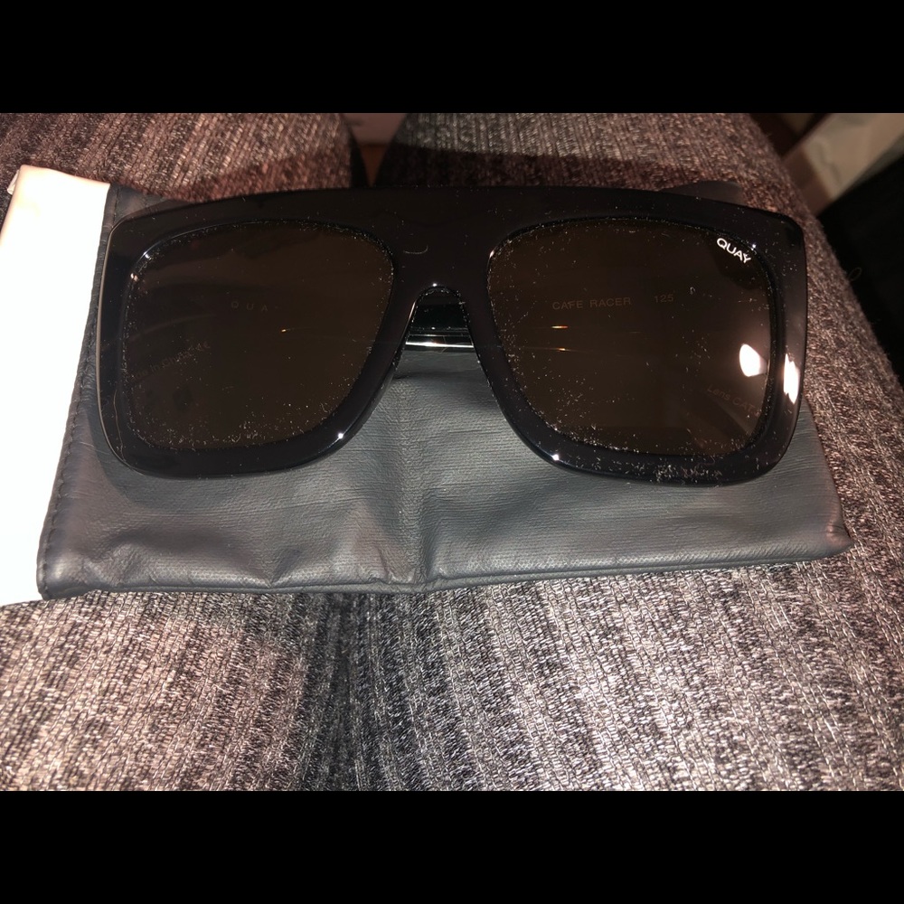 Quay sunglasses cafe racer